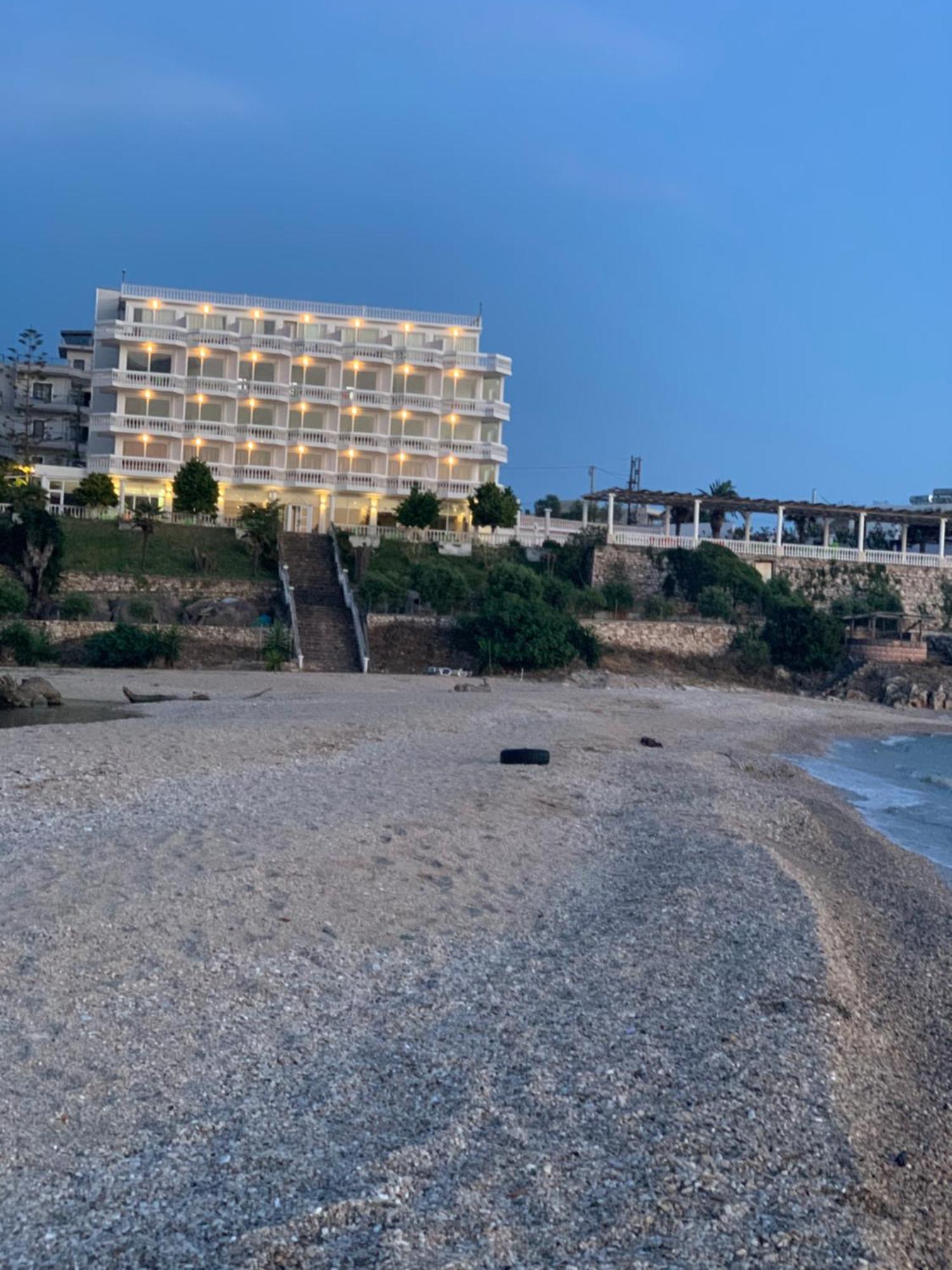 Hotel Dodona Саранде Екстериор снимка