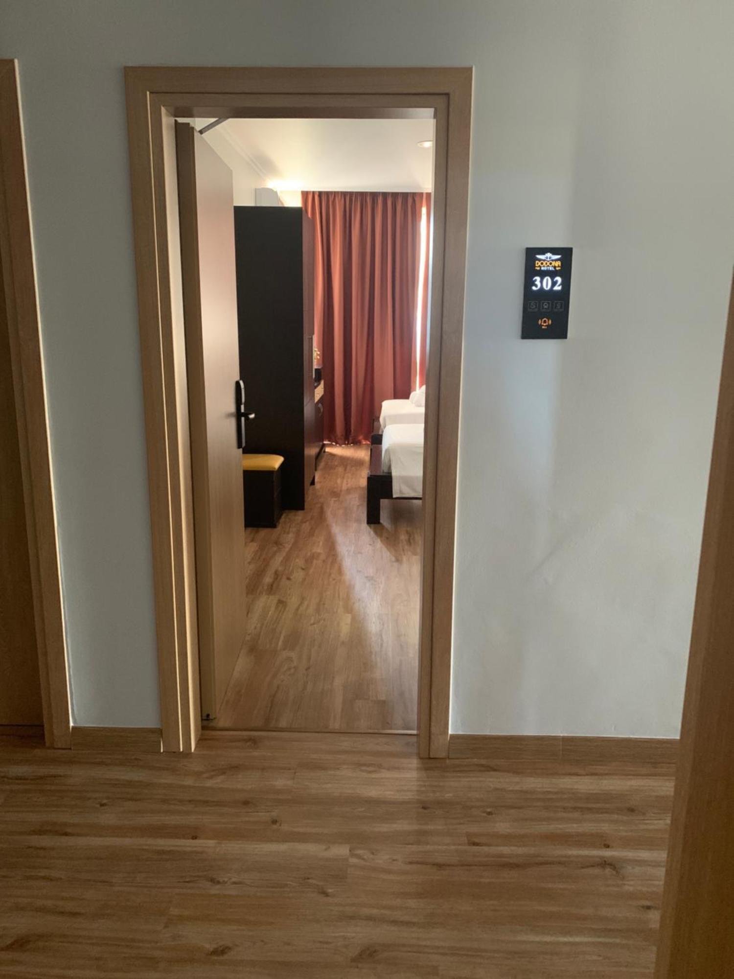 Hotel Dodona Саранде Екстериор снимка