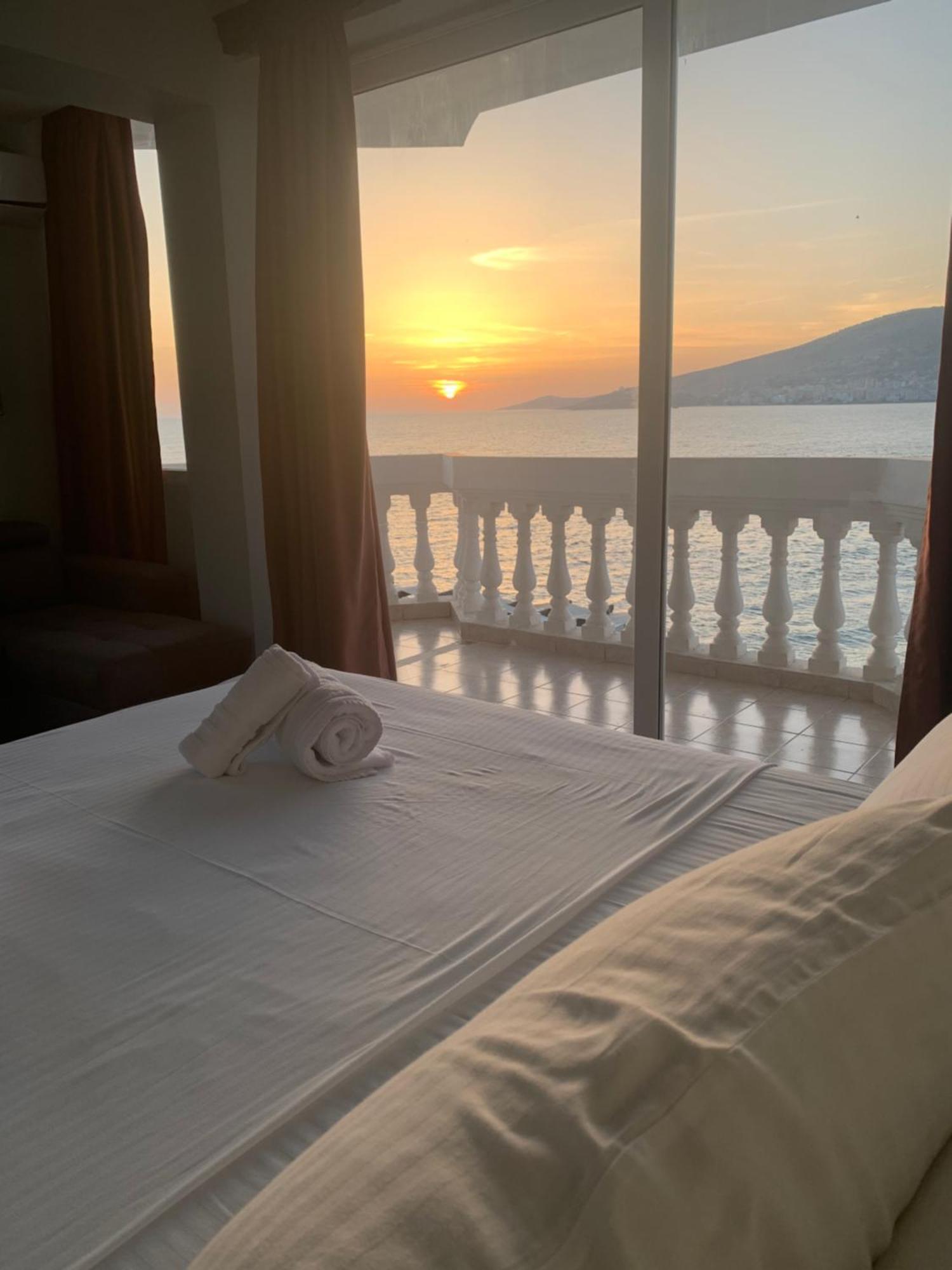 Hotel Dodona Саранде Екстериор снимка