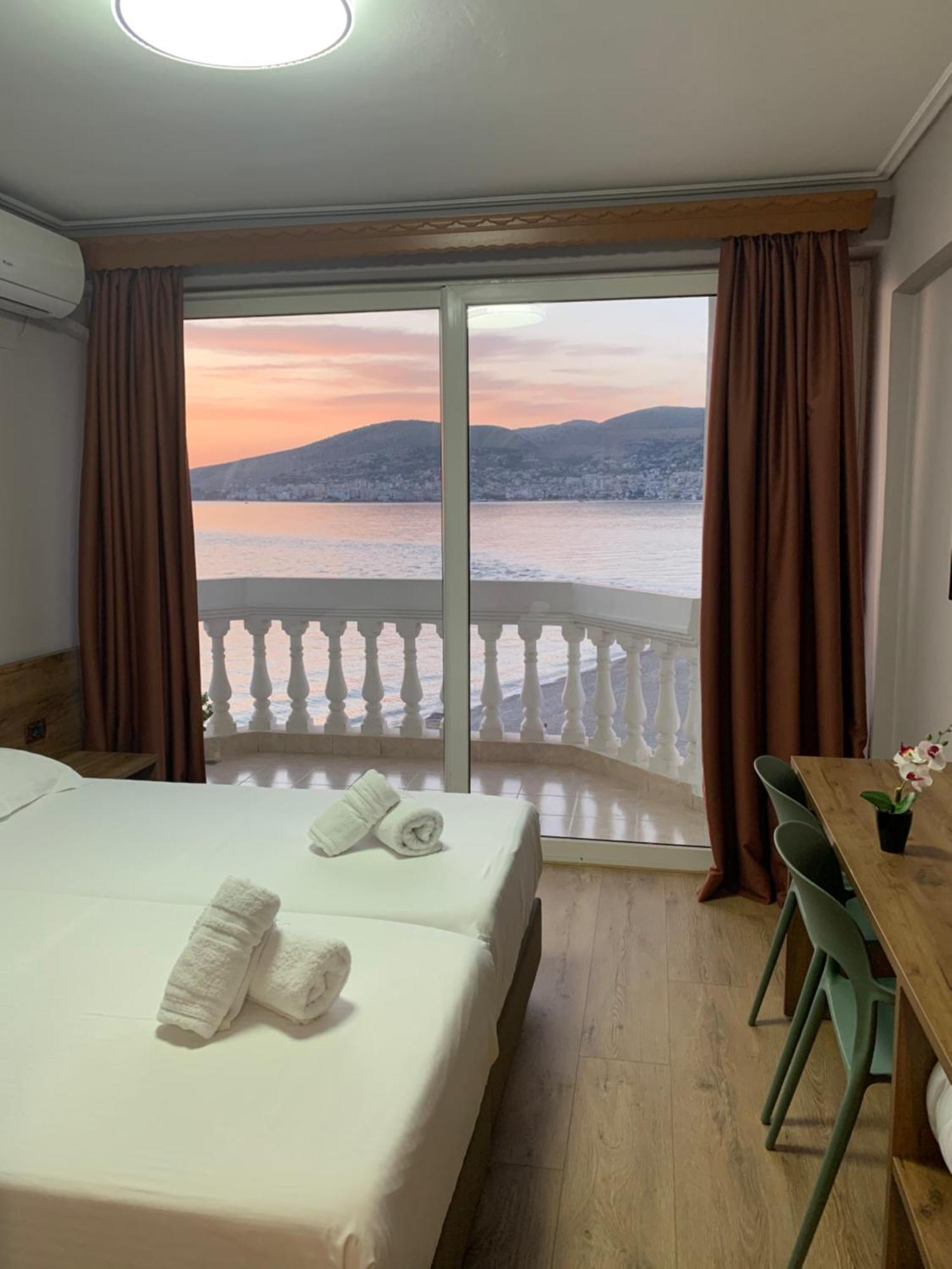 Hotel Dodona Саранде Екстериор снимка