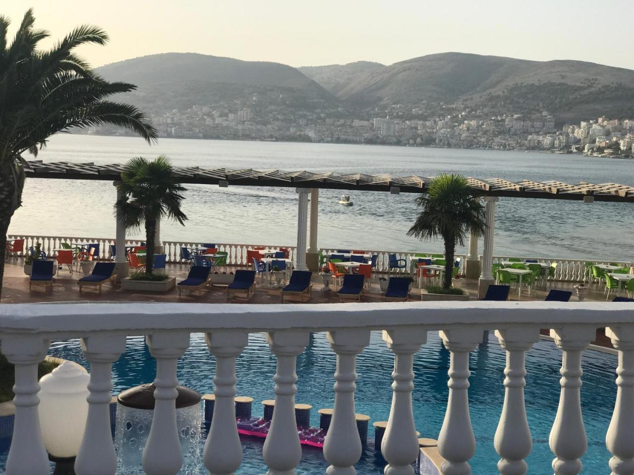 Hotel Dodona Саранде Екстериор снимка