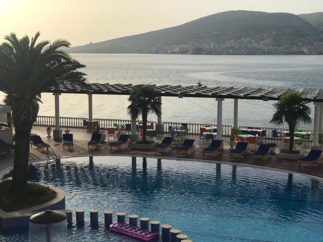 Hotel Dodona Саранде Екстериор снимка
